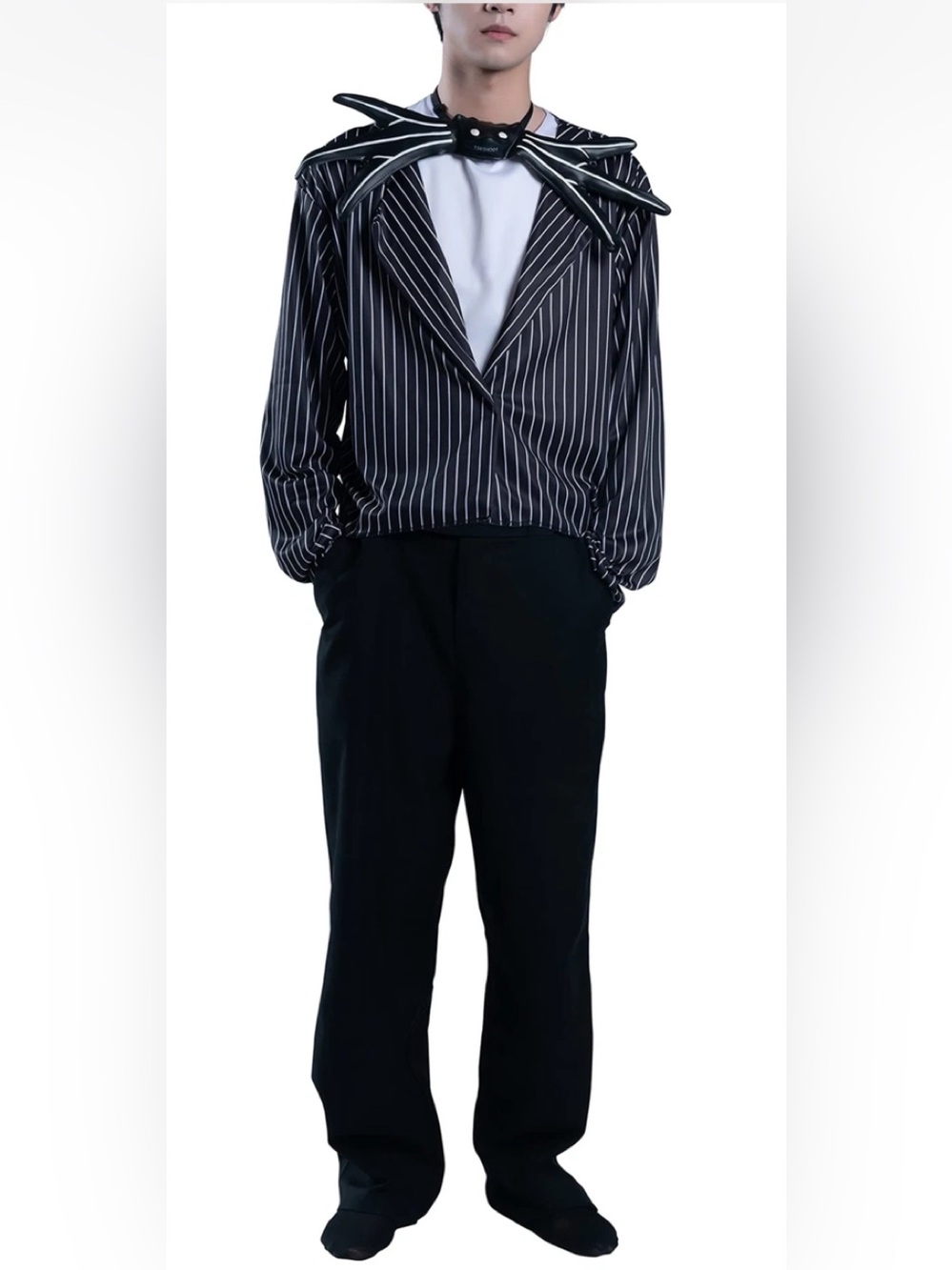 Jack Skellington Adult Halloween
Costume shirt and tie size 42-46 (XL)